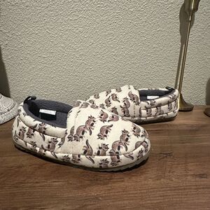 Carter's Boys Dinosaur Theme Slippers Size 9/10